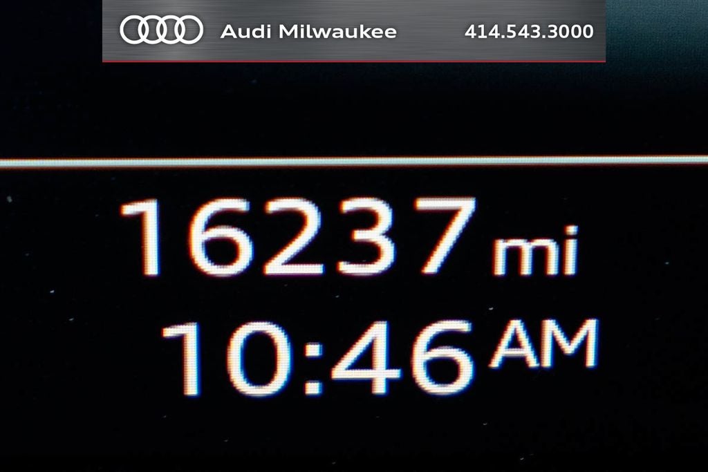 2023 Audi Q5 45 S line Prestige quattro