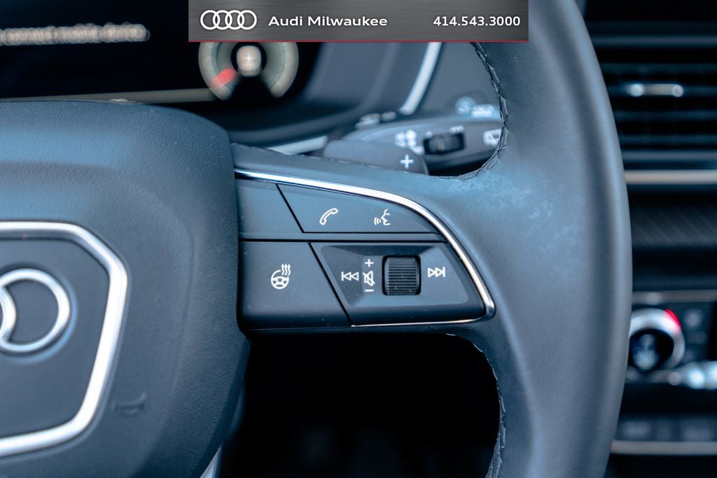 2023 Audi Q5 45 S line Prestige quattro