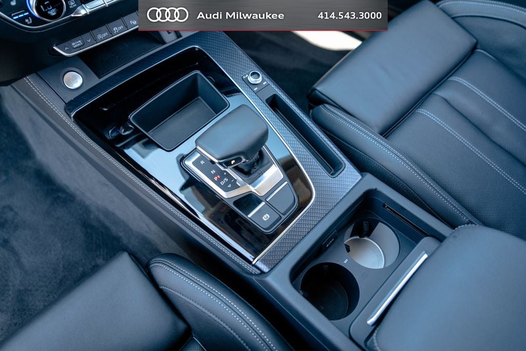 2023 Audi Q5 45 S line Prestige quattro