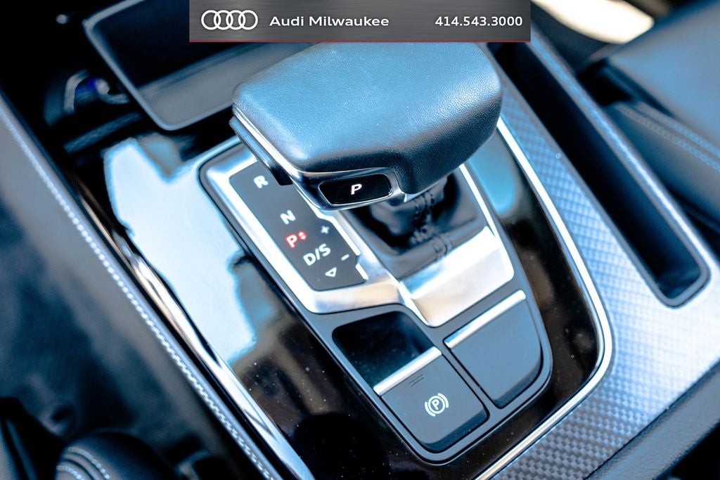 2023 Audi Q5 45 S line Prestige quattro