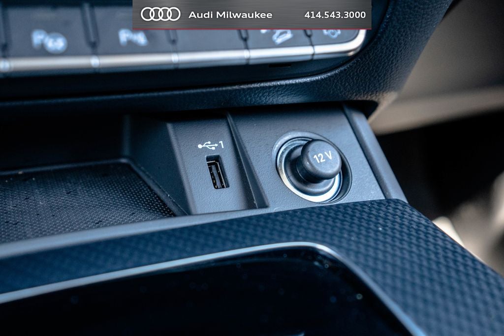 2023 Audi Q5 45 S line Prestige quattro