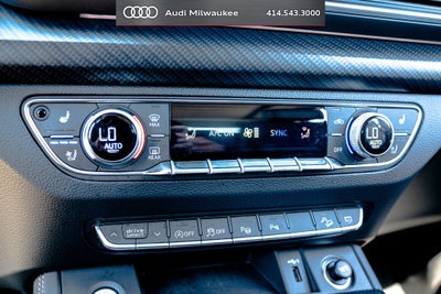 2023 Audi Q5 45 S line Prestige quattro