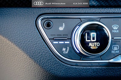 2023 Audi Q5 45 S line Prestige quattro