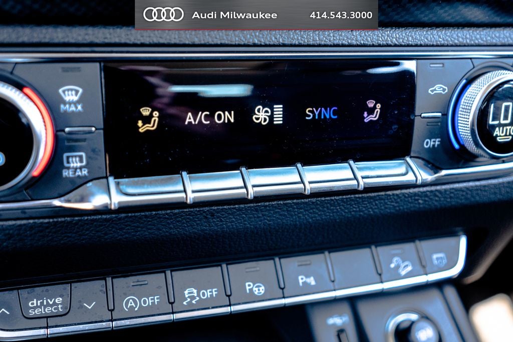 2023 Audi Q5 45 S line Prestige quattro