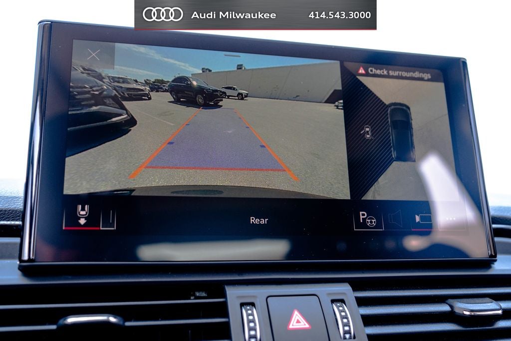 2023 Audi Q5 45 S line Prestige quattro