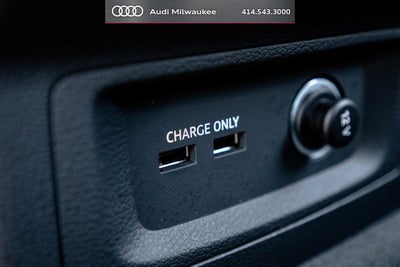 2023 Audi Q5 45 S line Prestige quattro