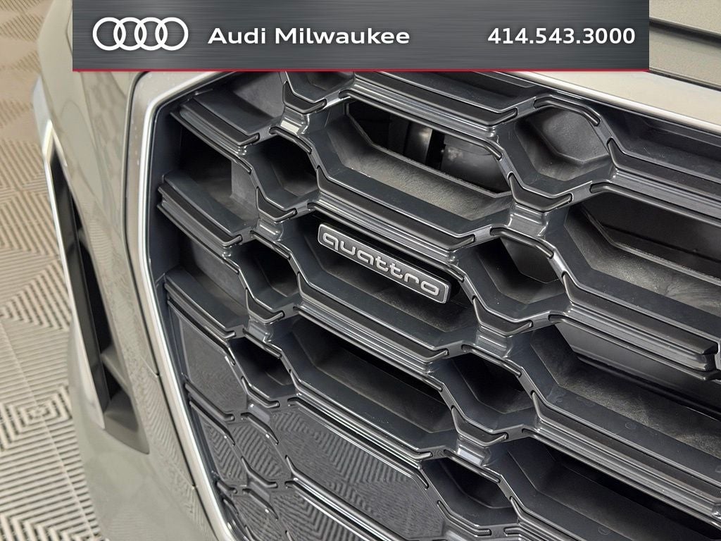 2023 Audi Q5 45 S line Prestige quattro