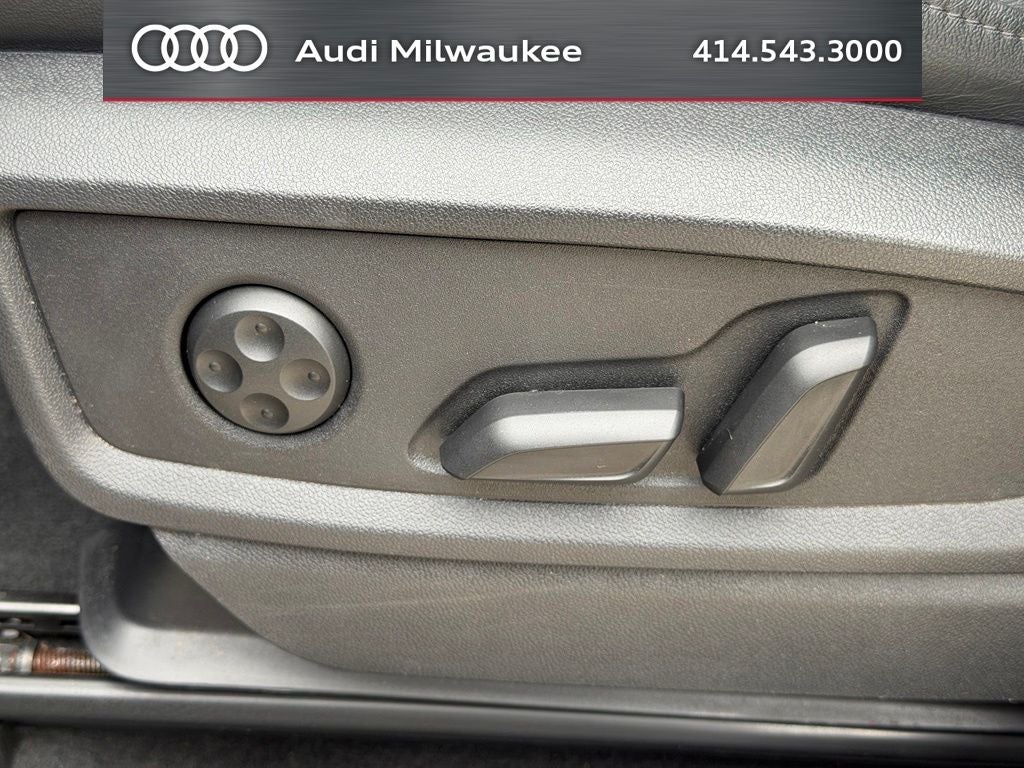 2023 Audi Q5 45 S line Prestige quattro