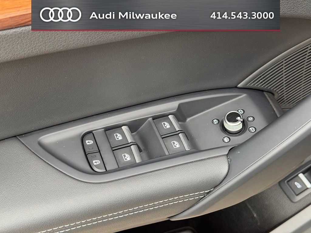 2023 Audi Q5 45 S line Prestige quattro