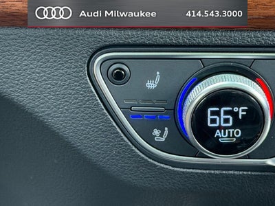 2023 Audi Q5 45 S line Prestige quattro