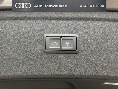 2023 Audi Q5 45 S line Prestige quattro