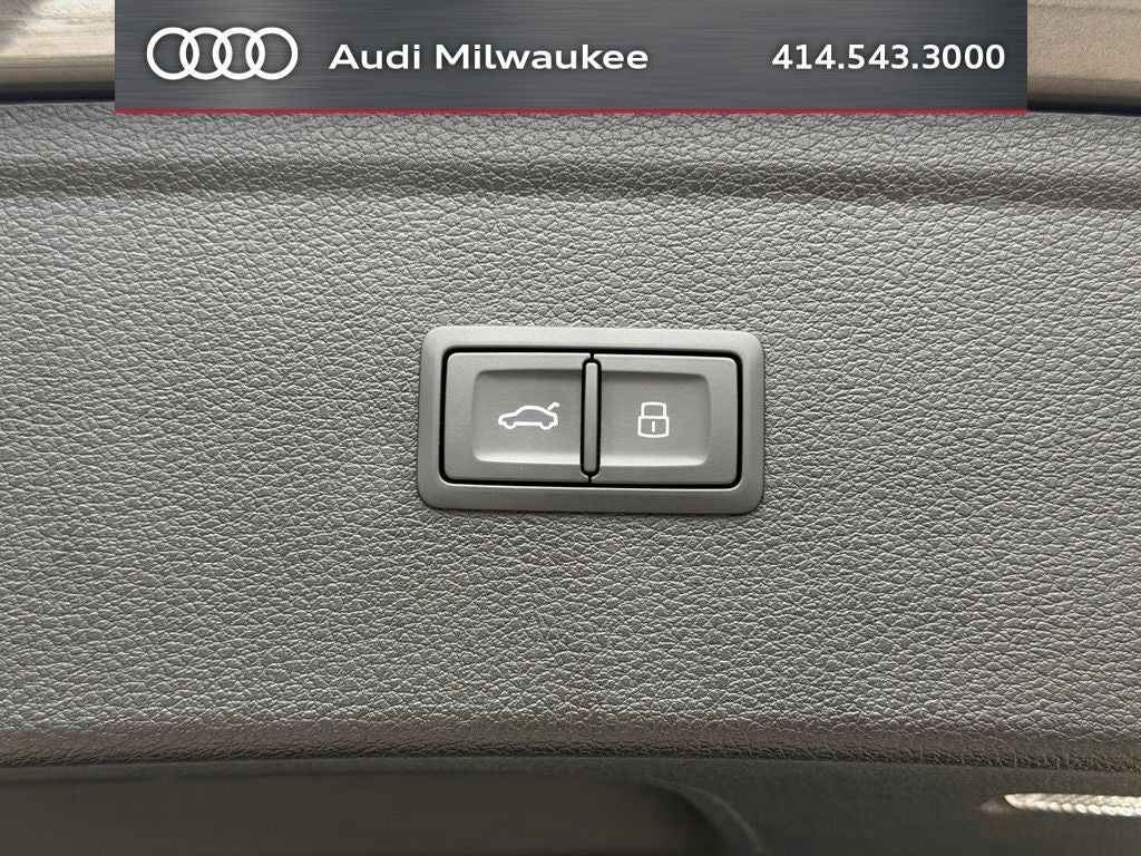 2023 Audi Q5 45 S line Prestige quattro