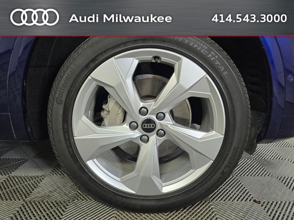 2023 Audi Q5 45 S line Prestige quattro