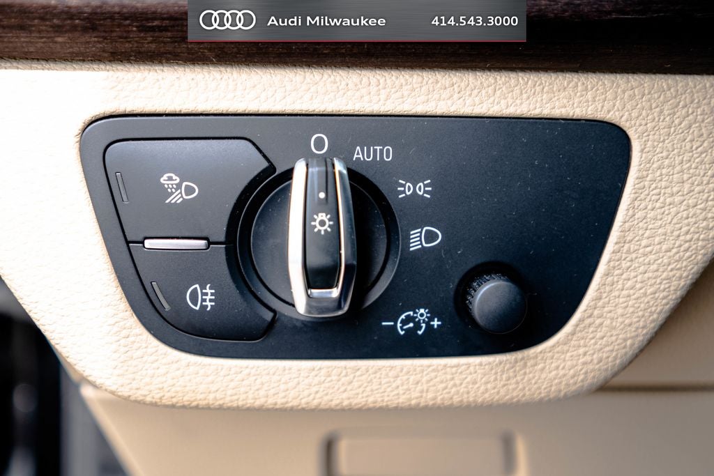 2023 Audi Q5 45 S line Premium quattro