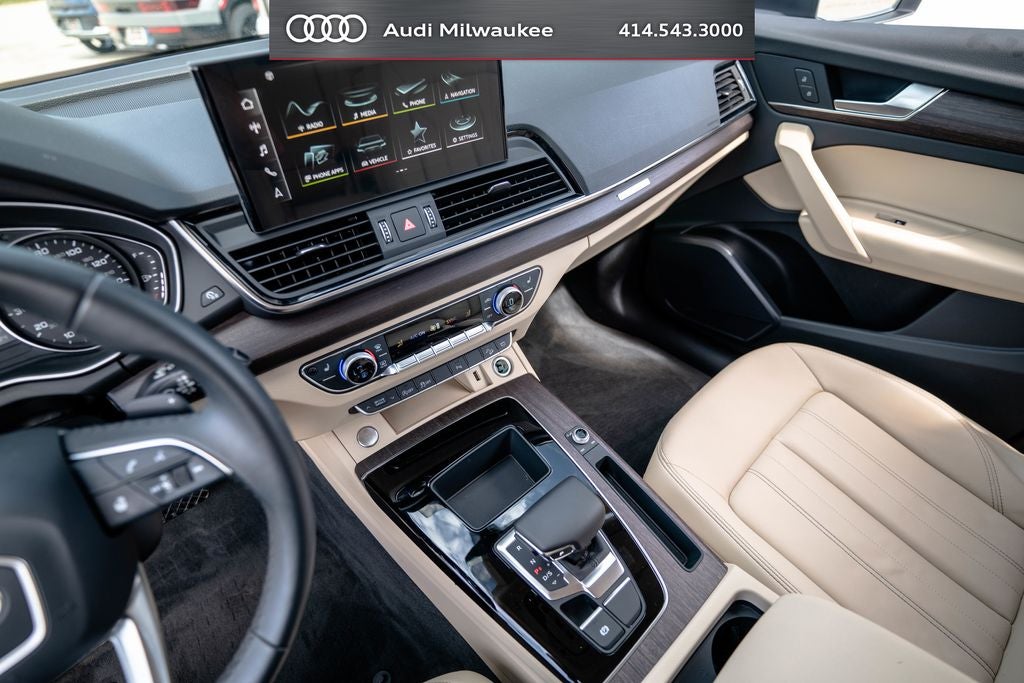 2023 Audi Q5 45 S line Premium quattro