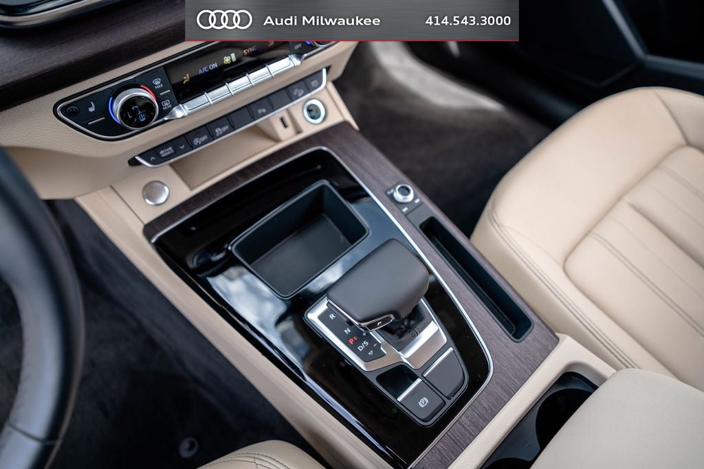 2023 Audi Q5 45 S line Premium quattro