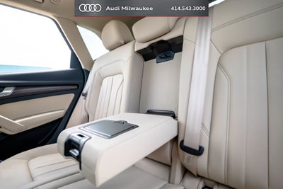 2023 Audi Q5 45 S line Premium quattro