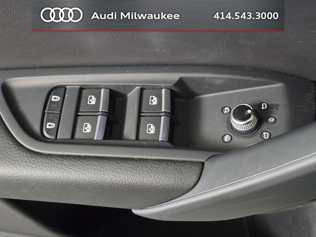 2023 Audi Q5 45 S line Premium quattro