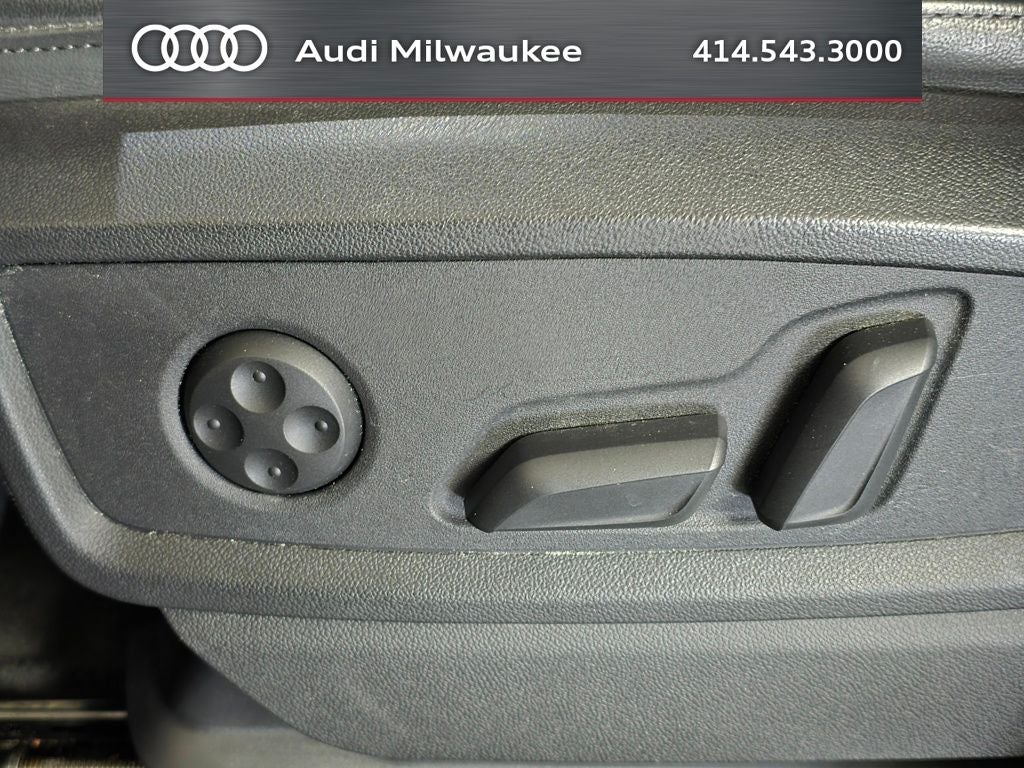 2023 Audi Q5 45 S line Premium quattro