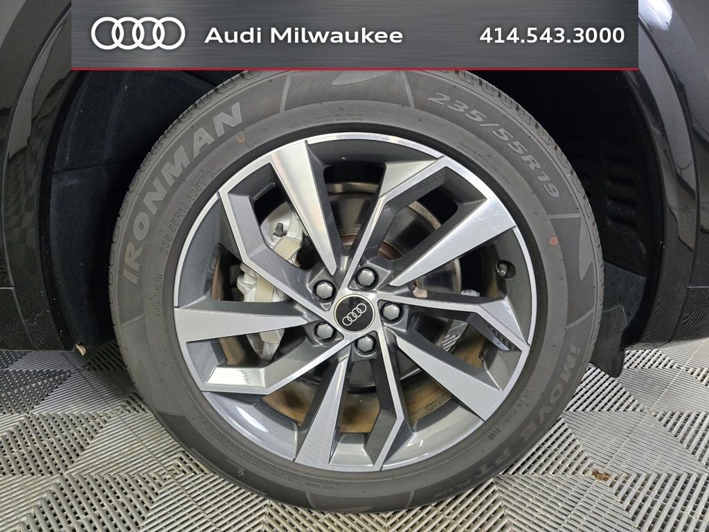 2023 Audi Q5 45 S line Premium quattro