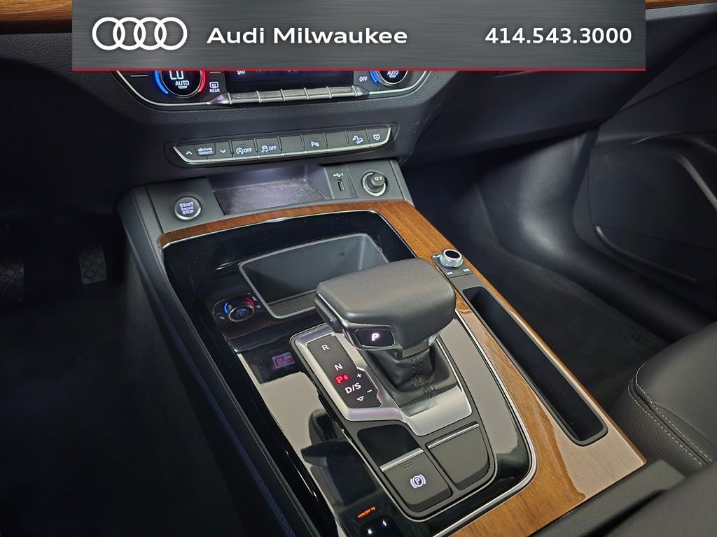 2023 Audi Q5 45 S line Premium quattro