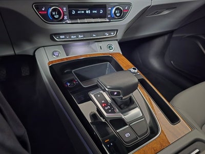 2022 Audi Q5 45 S line Premium quattro