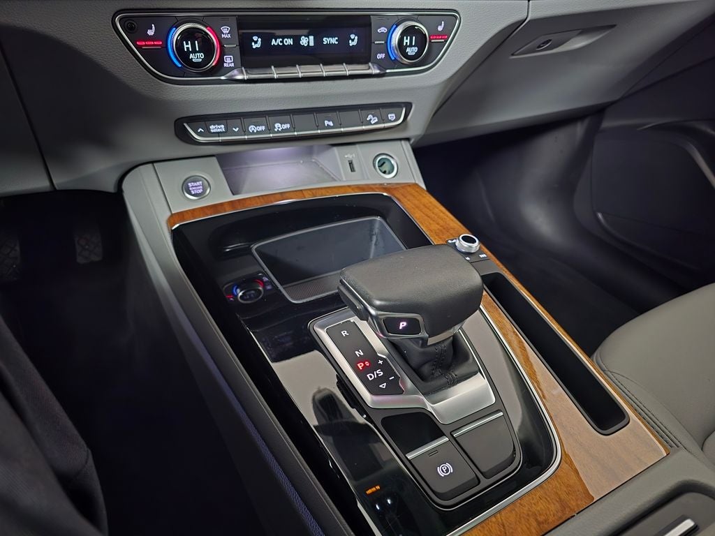 2022 Audi Q5 45 S line Premium quattro