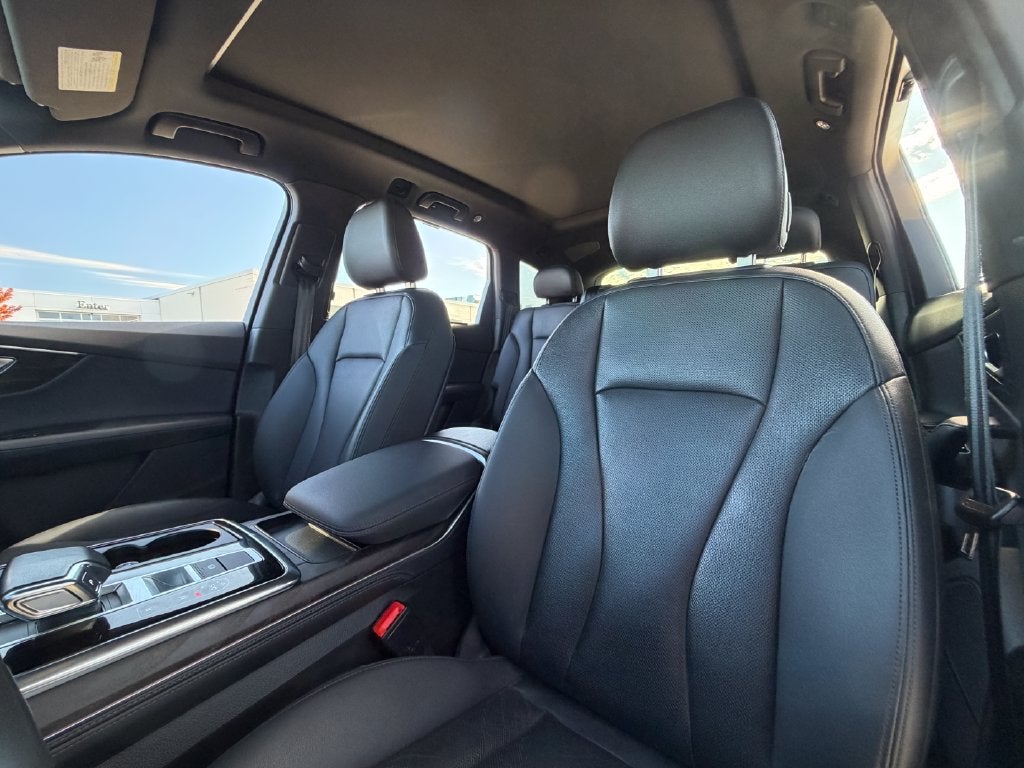 2023 Audi Q7 45 Premium Plus quattro