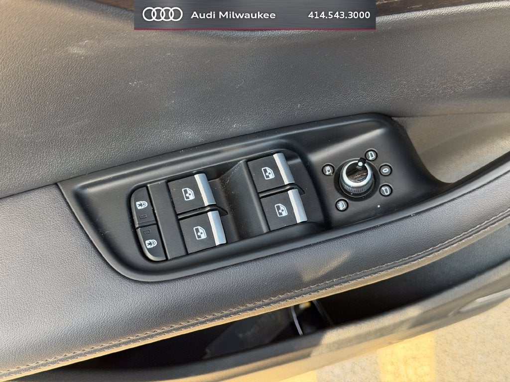 2023 Audi Q7 45 Premium Plus quattro