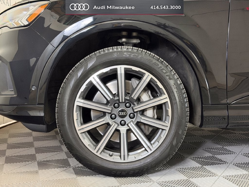 2023 Audi Q7 45 Premium Plus quattro