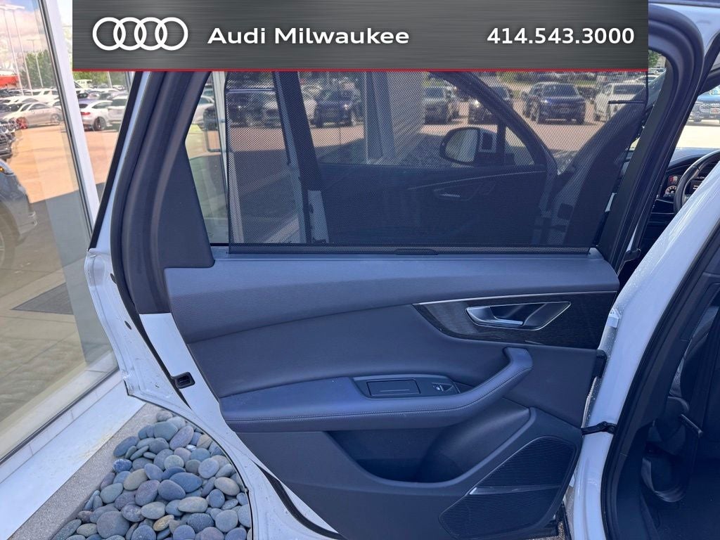 2023 Audi Q7 45 Premium Plus quattro