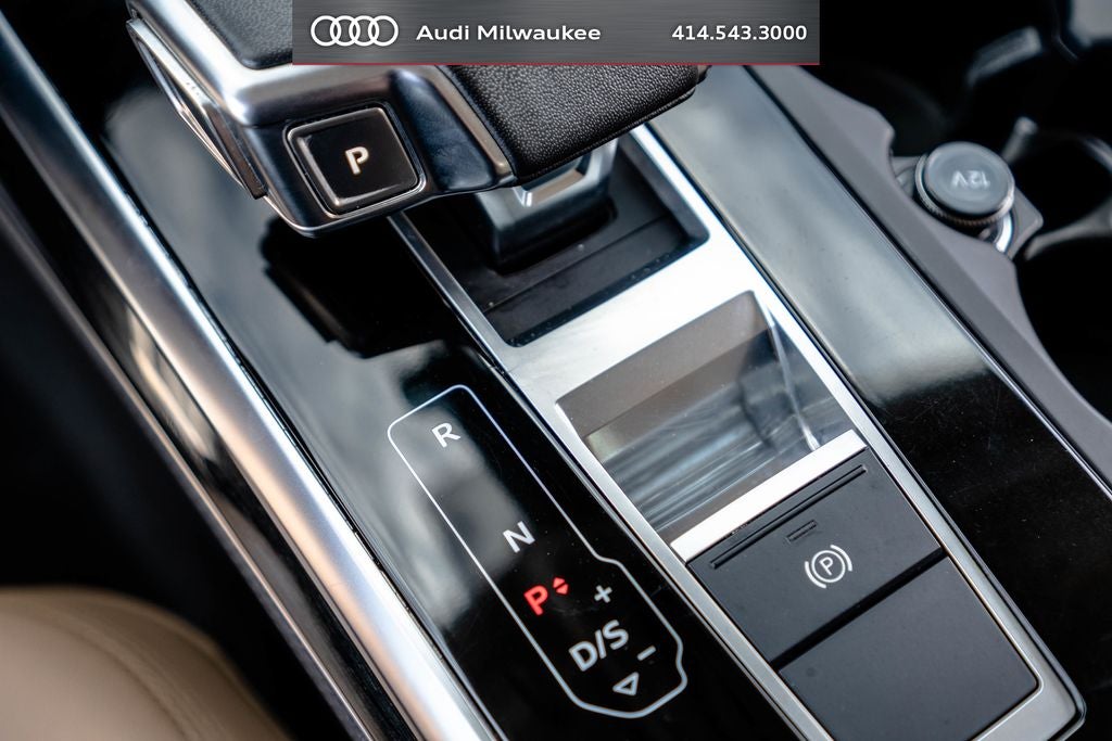 2023 Audi Q7 45 Premium Plus quattro