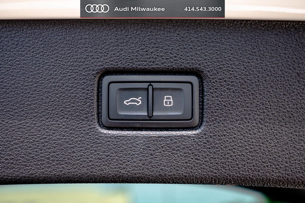2023 Audi Q7 45 Premium Plus quattro