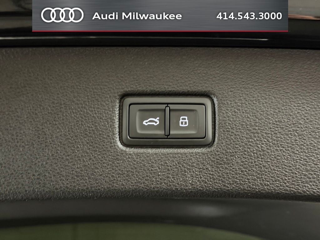 2023 Audi Q7 45 Premium Plus quattro