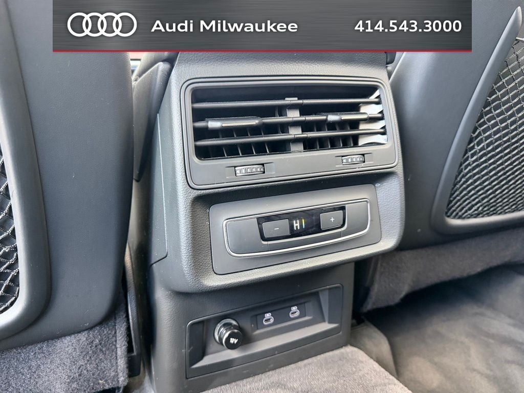 2023 Audi Q7 45 Premium Plus quattro