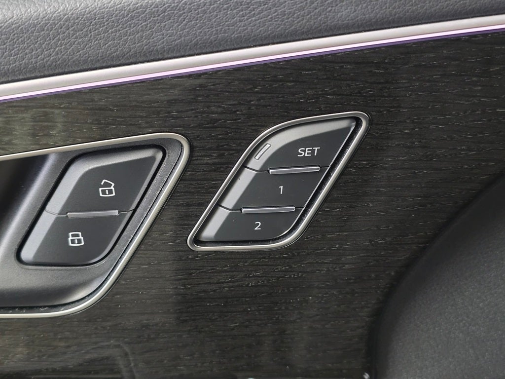 2023 Audi Q7 45 Premium Plus quattro