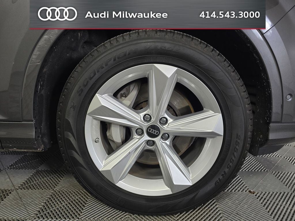 2023 Audi Q7 45 Premium Plus quattro