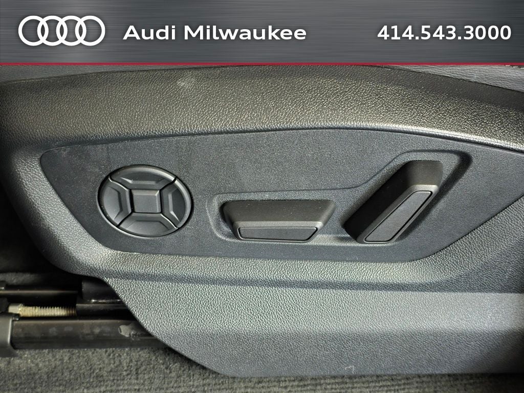 2023 Audi Q7 45 Premium Plus quattro