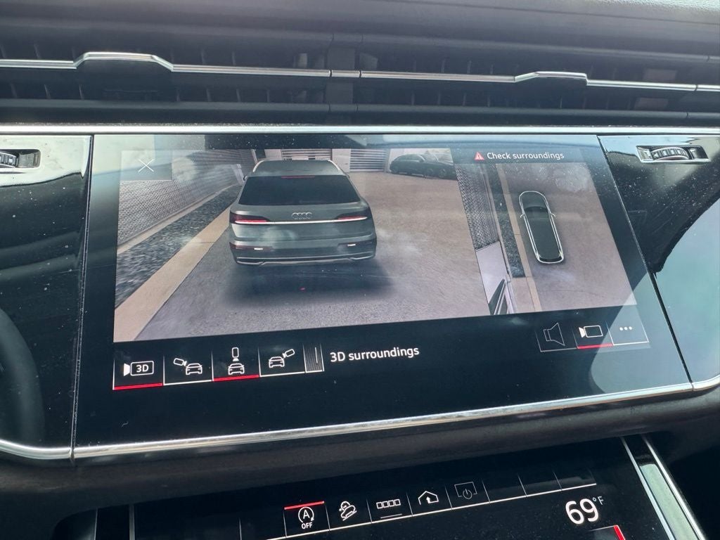 2023 Audi Q7 45 Premium Plus quattro