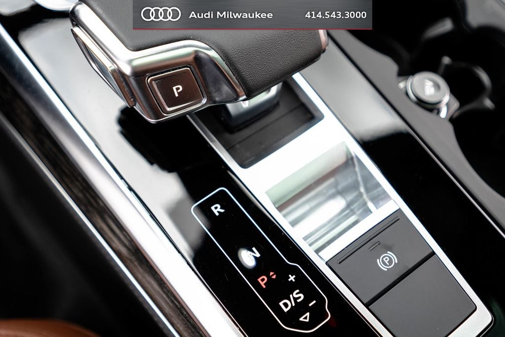 2023 Audi Q7 45 Premium Plus quattro