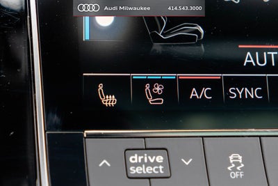 2023 Audi Q7 45 Premium Plus quattro