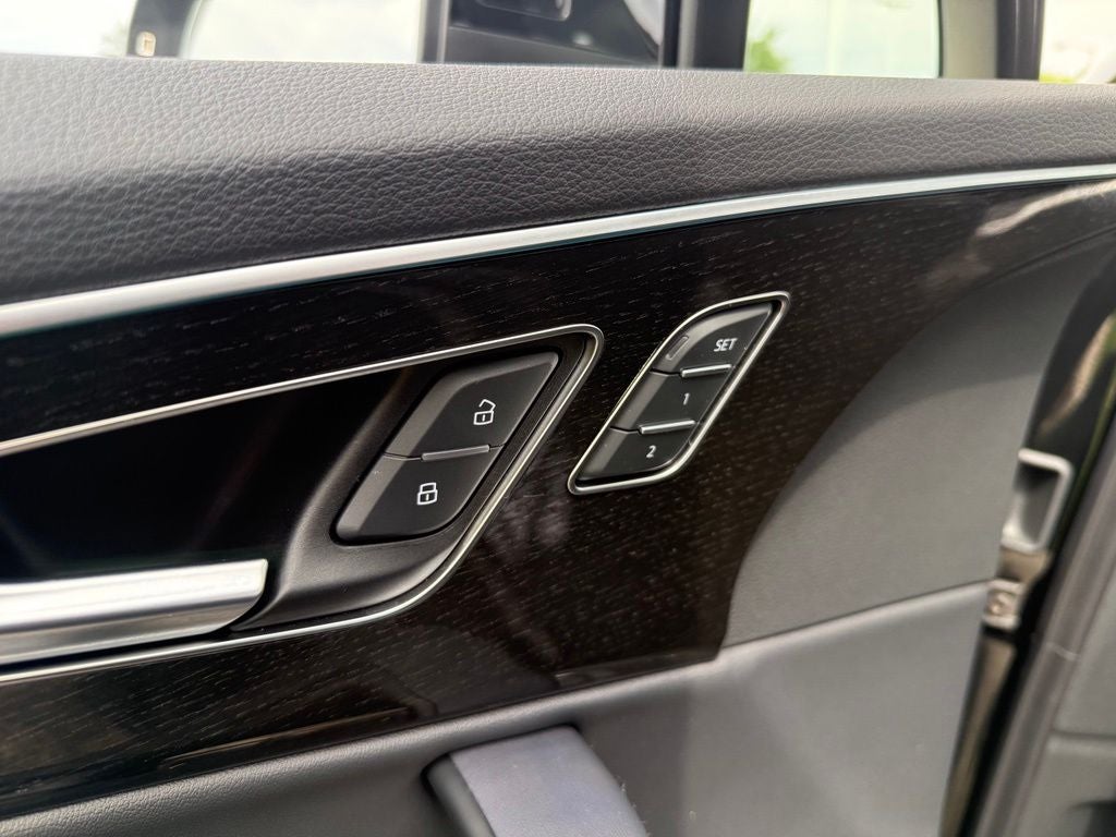 2025 Audi Q7 55 Premium Plus quattro