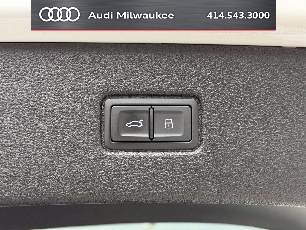 2023 Audi Q7 55 Premium Plus quattro