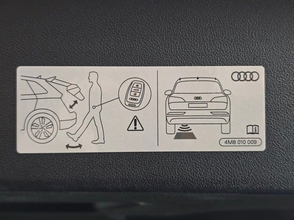 2024 Audi Q4 e-tron Prestige quattro