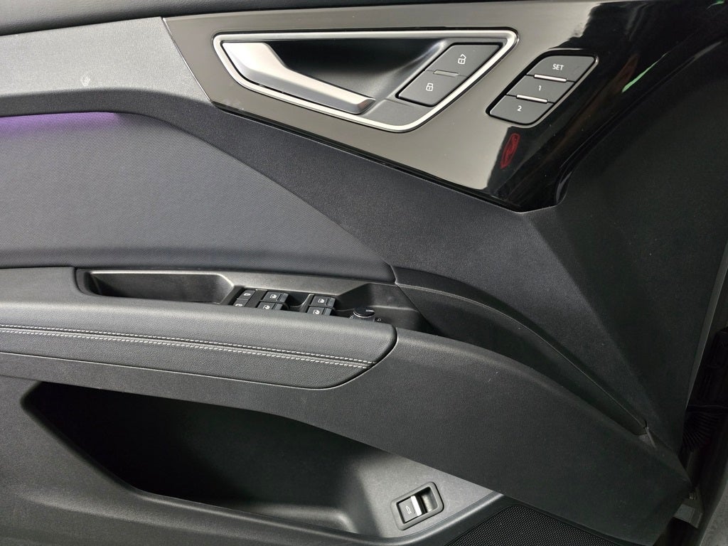 2024 Audi Q4 e-tron Prestige quattro