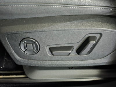 2024 Audi Q4 e-tron Prestige quattro