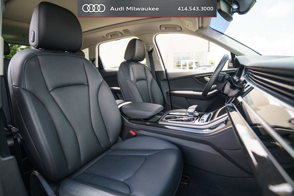 2023 Audi Q7 55 Prestige quattro