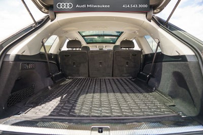 2023 Audi Q7 55 Prestige quattro