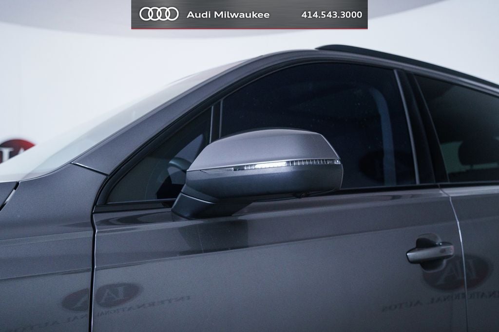 2023 Audi Q7 55 Prestige quattro