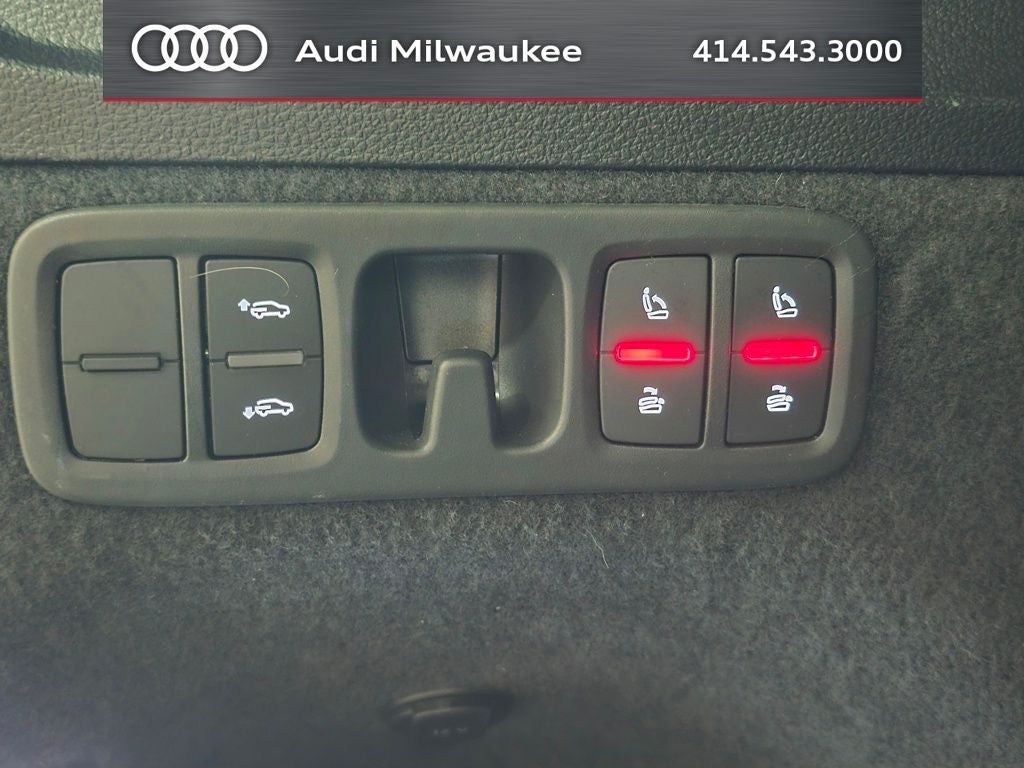 2023 Audi Q7 55 Prestige quattro
